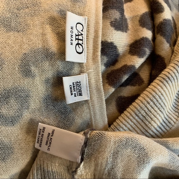 CATO Woman NWOT Leopard Cardigan Size 22/24W - Picture 7 of 7